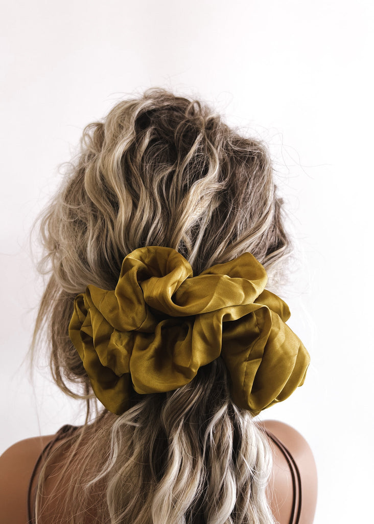 pebby forevee Chartreuse FOR THICK HAIR SUPER STRETCH SCRUNCHIE
