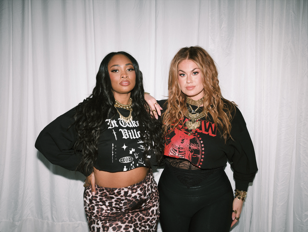 CROPPED GRAPHIC SWEATSHIRTS