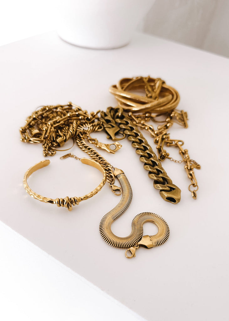 pebby forevee Bracelet Burnished Gold PEBBY STATEMENT CURB CHAIN BRACELET