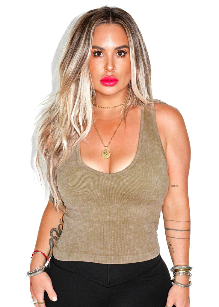 pebby forevee Brami BACK SMOOTHING MINERAL WASHED V-NECK BRAMI