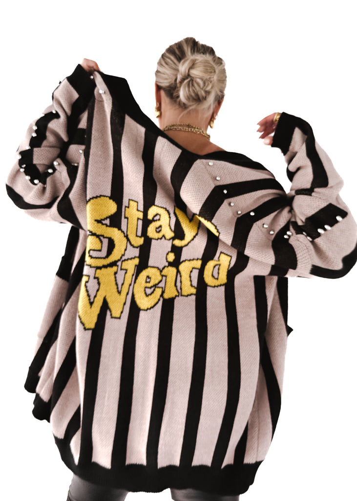 pebby forevee Cardigan STAY WEIRD OVERSIZED CARDIGAN