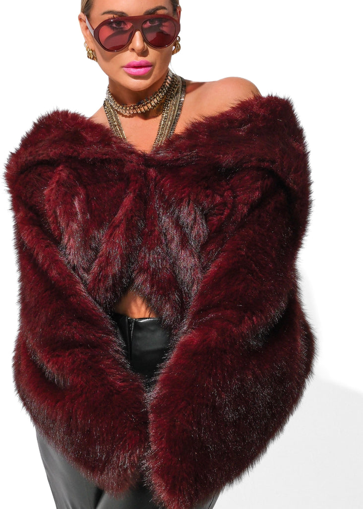 pebby forevee Coat THE SOCIALITE FAUX FUR COAT