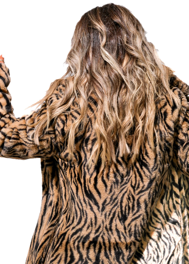 pebby forevee Coat TIGRESS FAUX FUR COAT