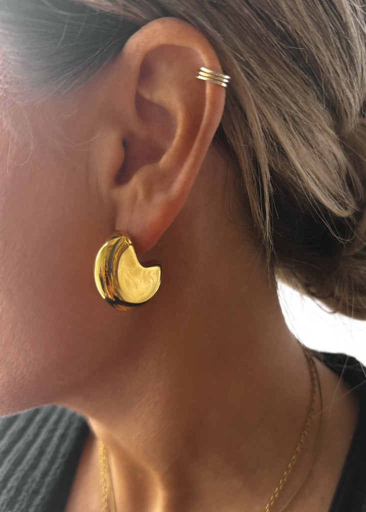 pebby forevee Earring Gold CASUAL OUTING WATER RESISTANT EARRINGS