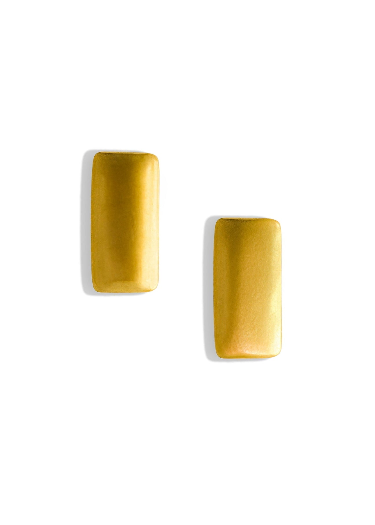 pebby forevee Earring Gold DISARM STATEMENT EARRINGS