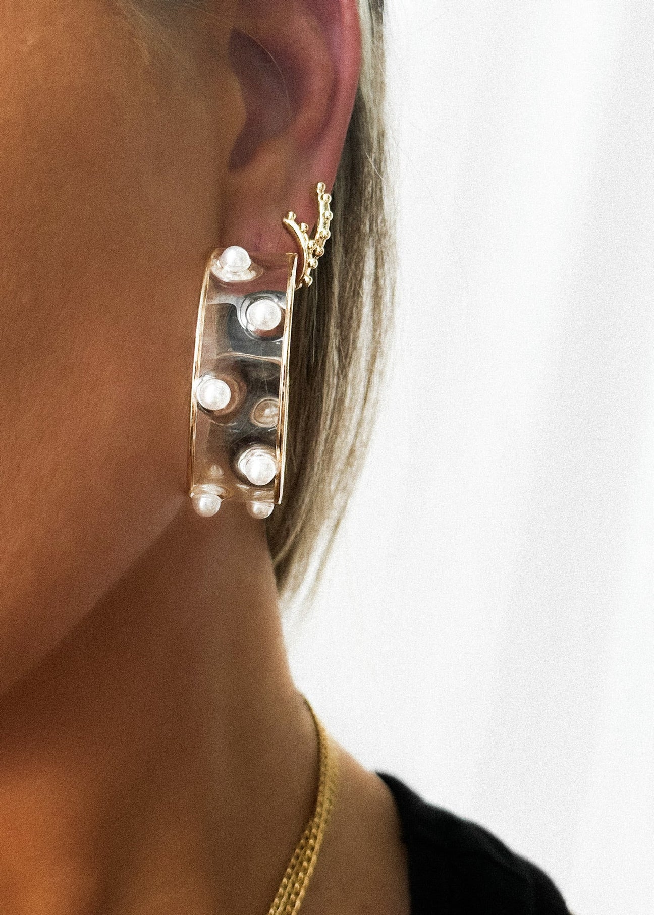 pebby forevee Earring Gold MARIGOLD STATEMENT EARRINGS