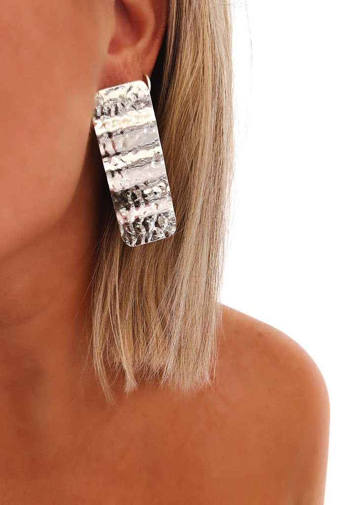 pebby forevee Earring Silver WAVILY STATEMENT EARRING