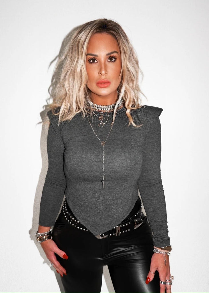 pebby forevee Long Sleeve Top LONG SLEEVE CONTRACTED SHOULDER TOP