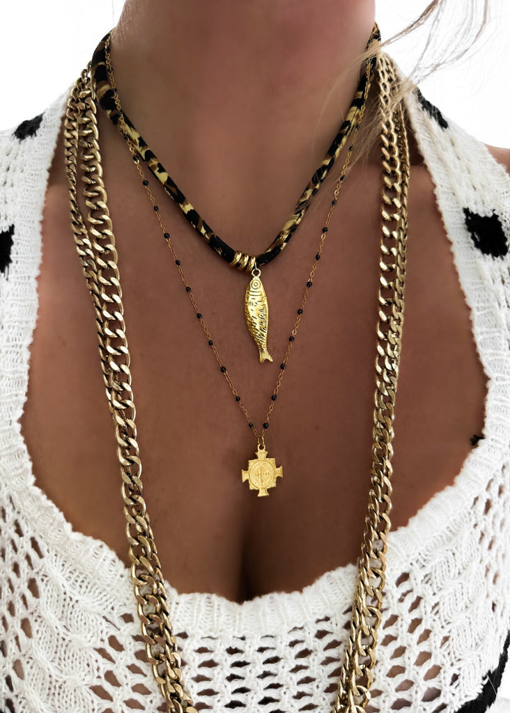 pebby forevee Necklace Gold HOOKED WATER RESISTANT NECKLACE