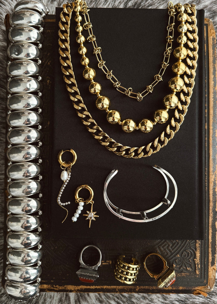 pebby forevee Necklace Gold KNOTTED UP WATER RESISTANT NECKLACE