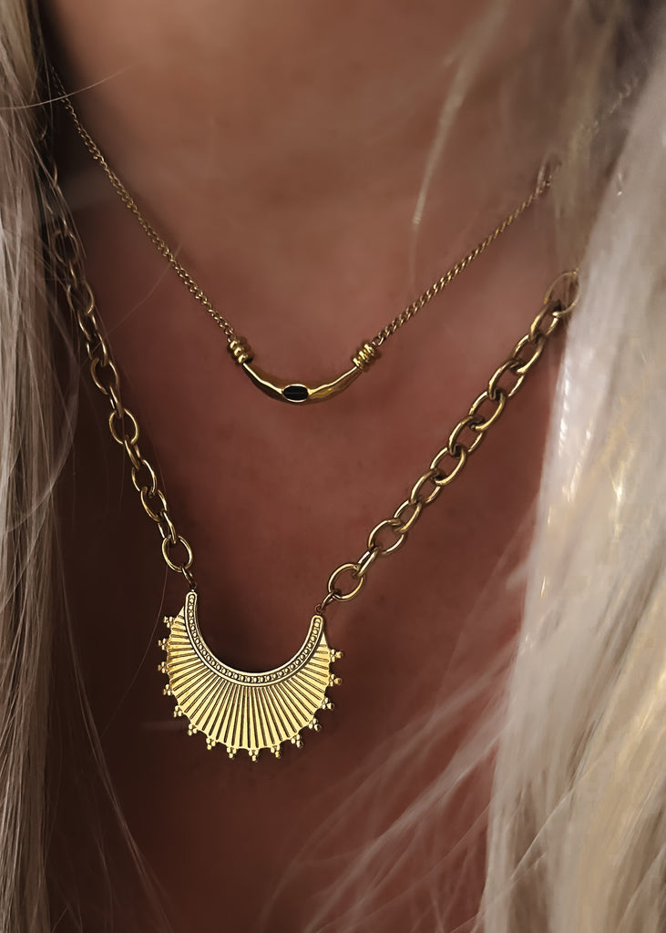 pebby forevee Necklace Gold LUNA WATER RESISTANT NECKLACE