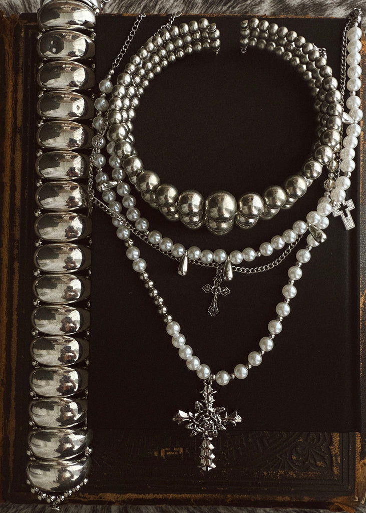 pebby forevee Necklace Silver THREE TIMES THE CHARM STATEMENT CHOKER NECKLACE