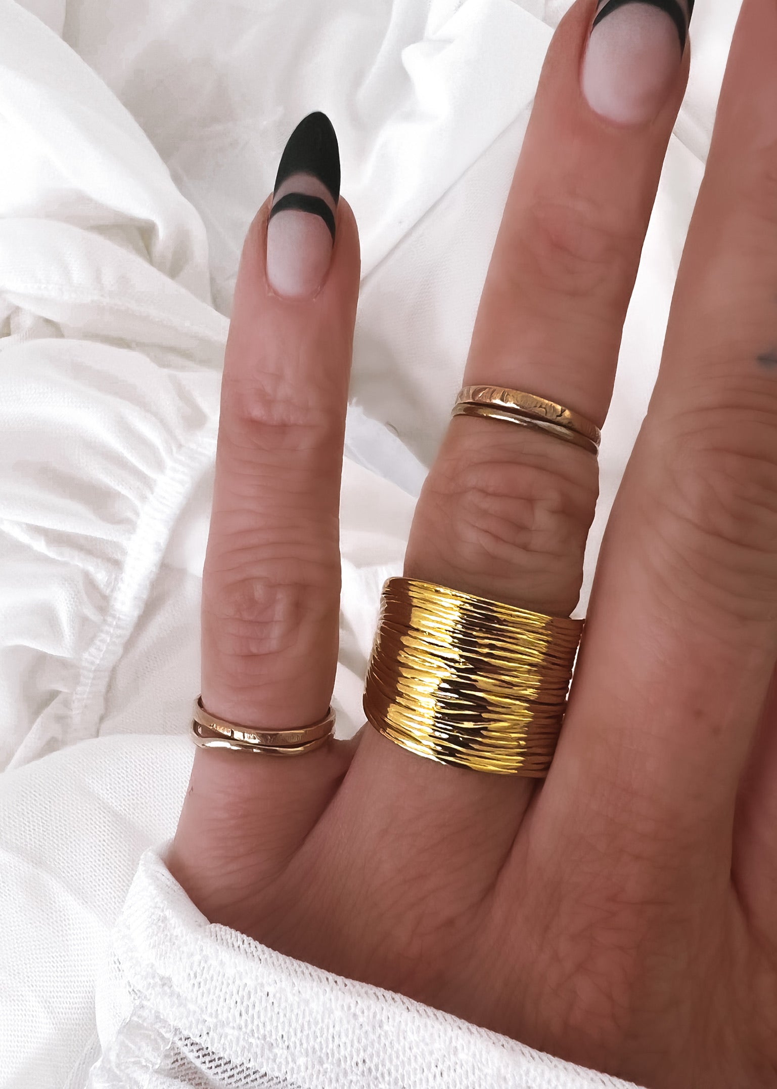 Average Ring Size For Women & Men | Lauren-Spencer