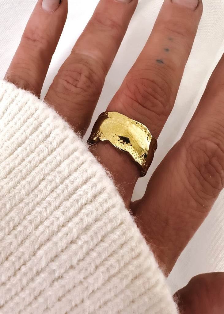 pebby forevee Ring Gold CHUNKY TEXTURED WATER RESISTANT RING
