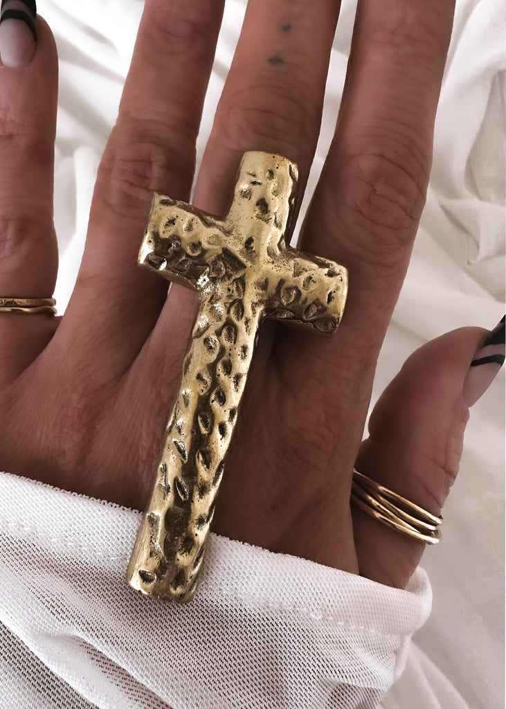 pebby forevee Ring Gold OVERSIZED CROSS STATEMENT RING