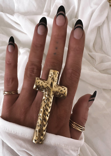 pebby forevee Ring Gold OVERSIZED CROSS STATEMENT RING