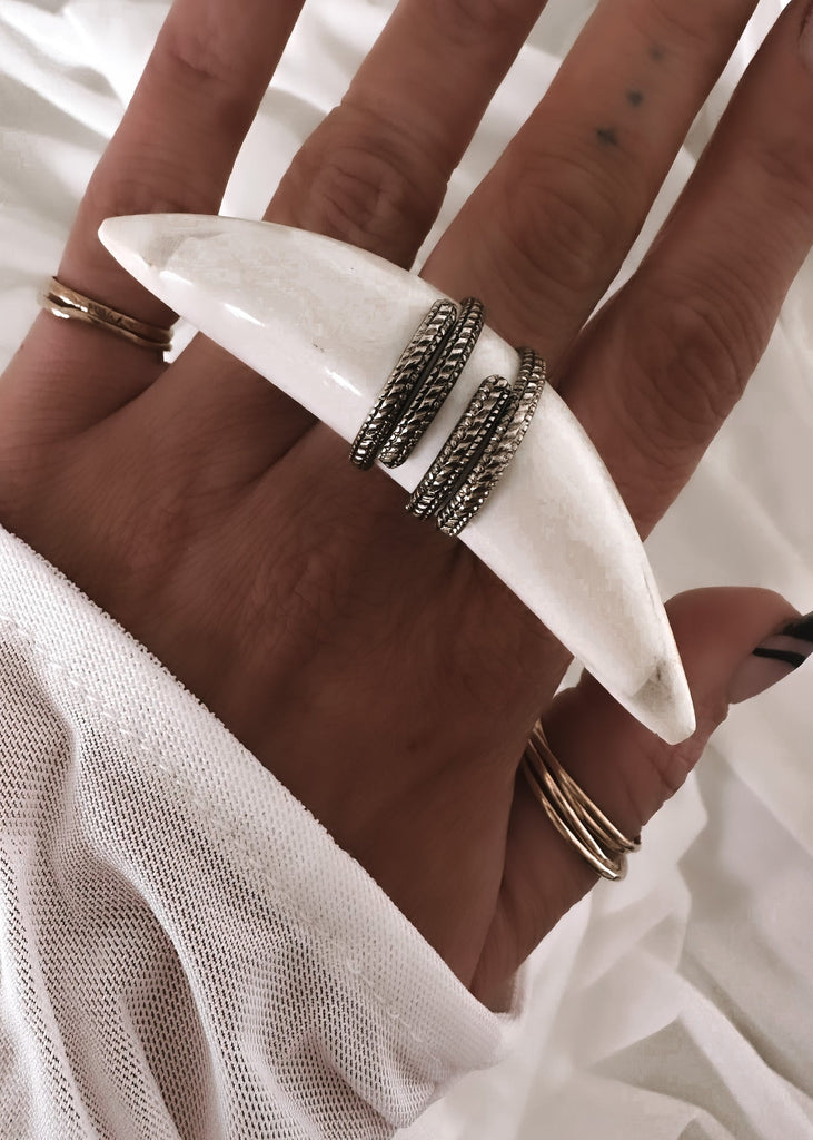 pebby forevee Ring Silver / Ivory WILD AT HEART STATEMENT RING