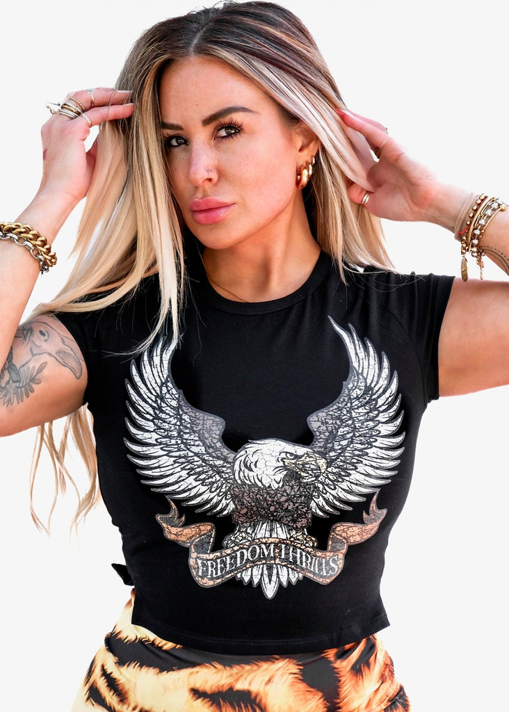 pebby forevee Short Sleeve Top FREEDOM THRILLS GRAPHIC BABY TEE