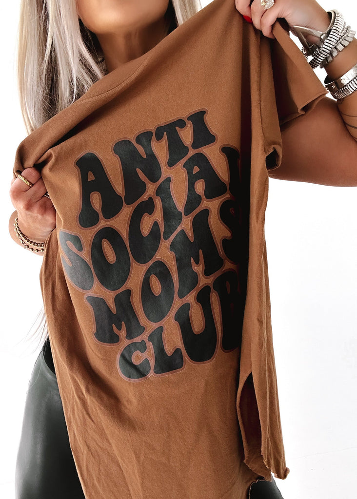 pebby forevee Side Slit Tee ANTISOCIAL MOMS CLUB SIDE SLIT TEE