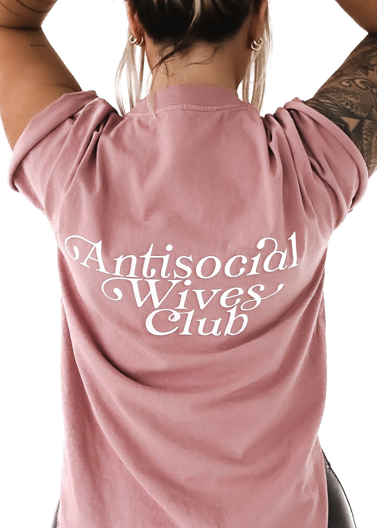 pebby forevee Side Slit Tee ANTISOCIAL WIVES CLUB SIDE SLIT TEE
