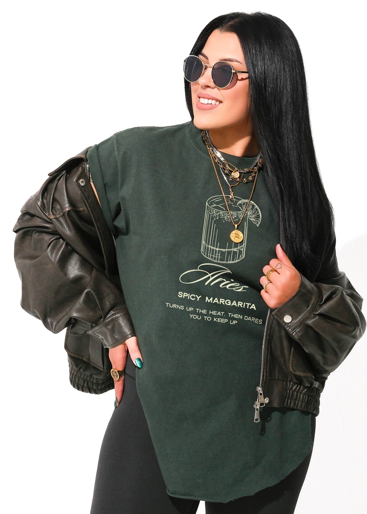 pebby forevee Side Slit Tee ARIES COCKTAIL SIDE SLIT TEE