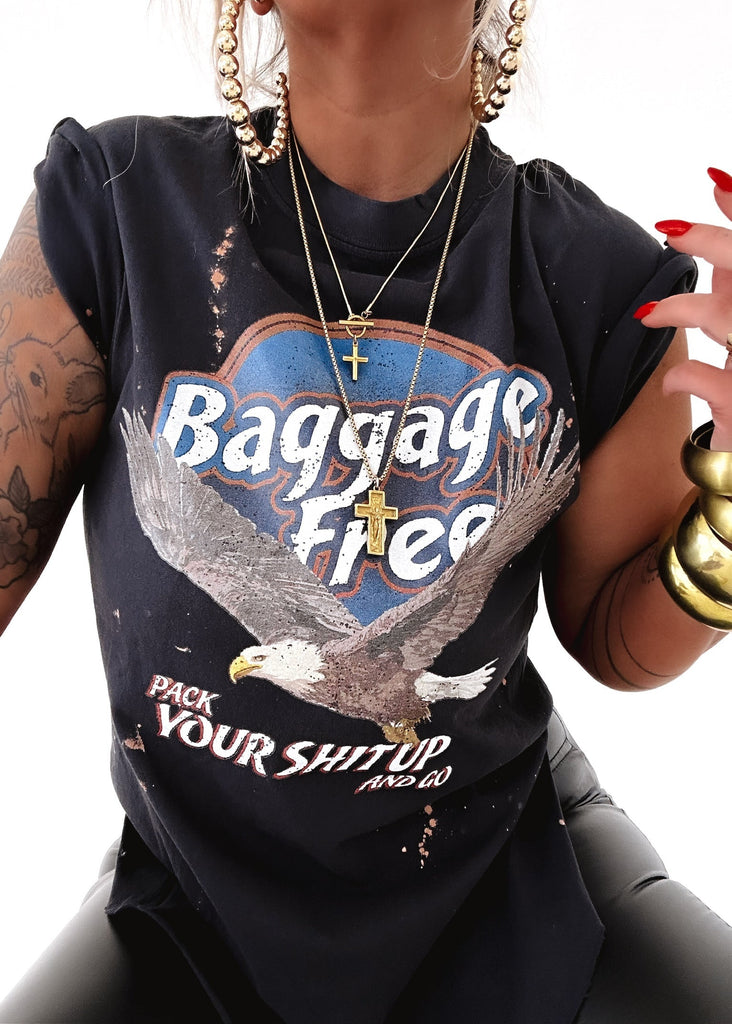 pebby forevee Side Slit Tee BAGGAGE FREE BLEACHED OUT SIDE SLIT TEE