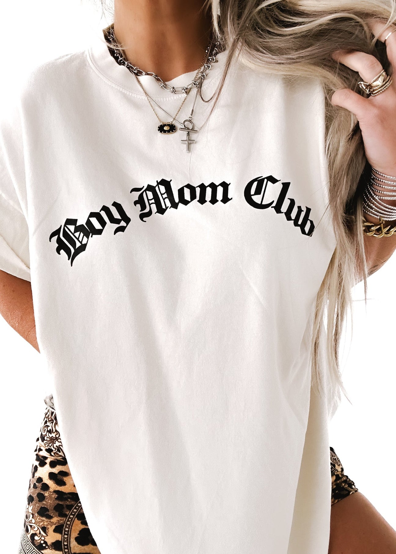 pebby forevee Side Slit Tee BOY MOM CLUB SIDE SLIT TEE