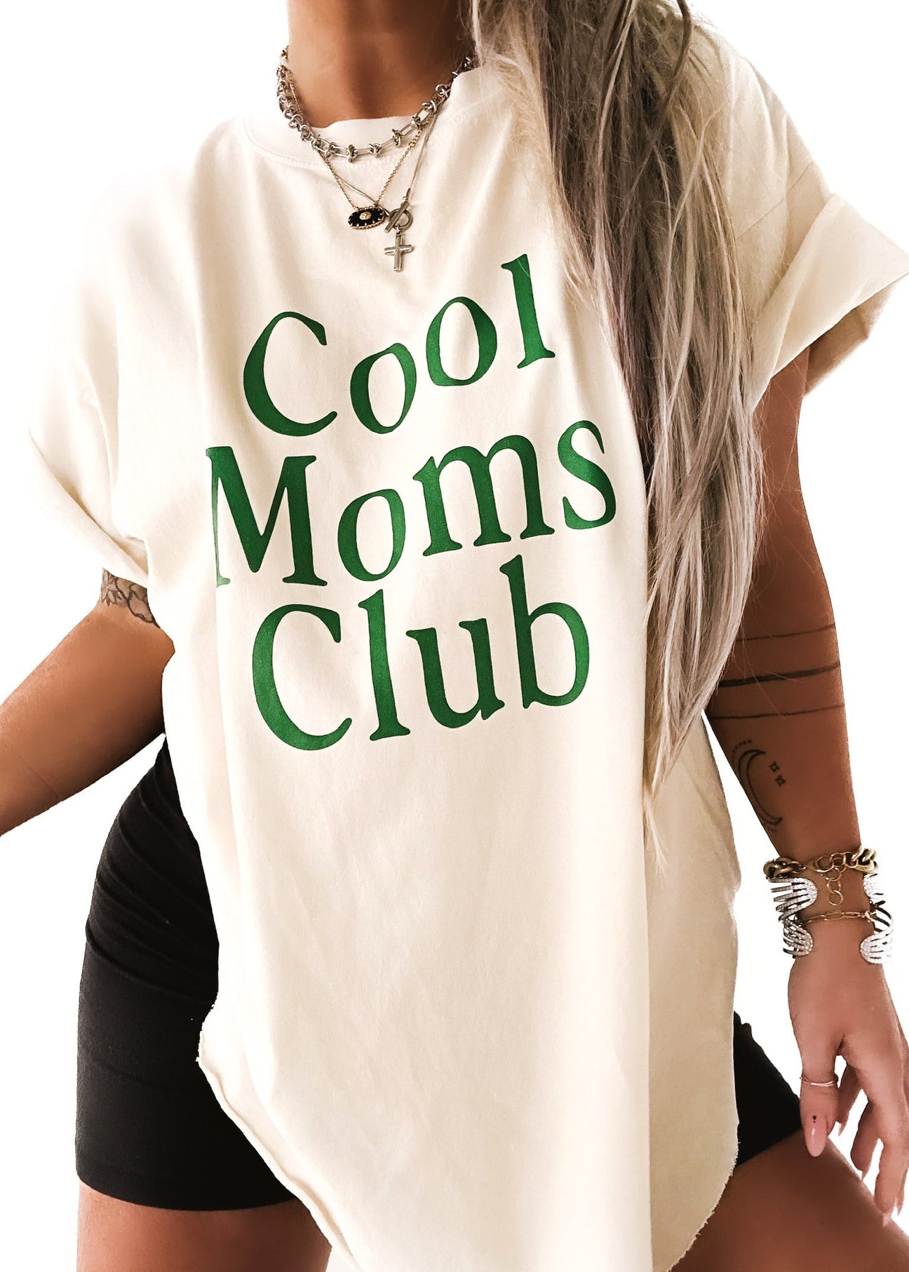 pebby forevee Side Slit Tee COOL MOMS CLUB SIDE SLIT TEE