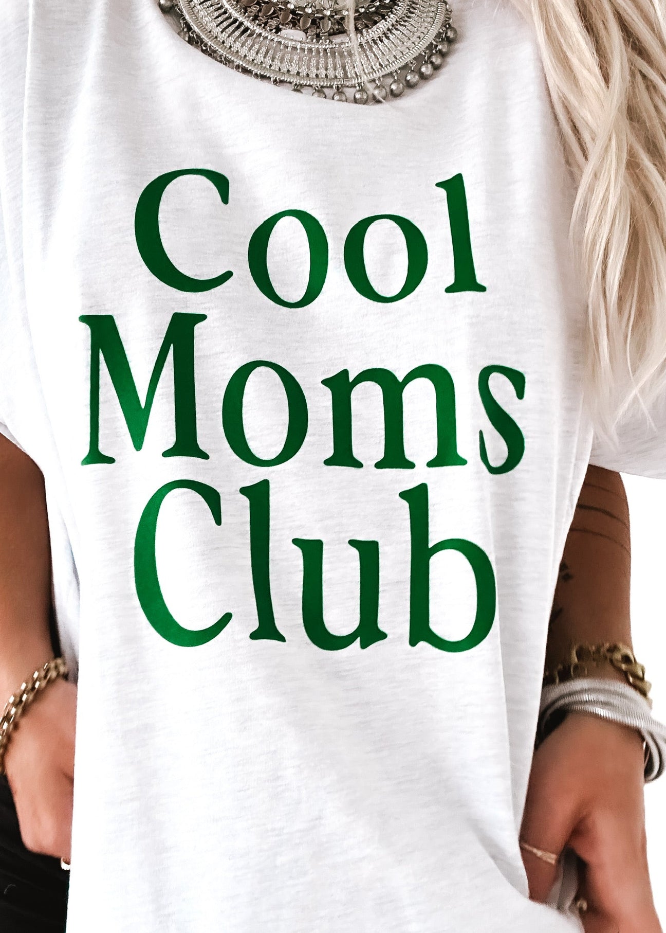 pebby forevee Side Slit Tee COOL MOMS CLUB SIDE SLIT TEE