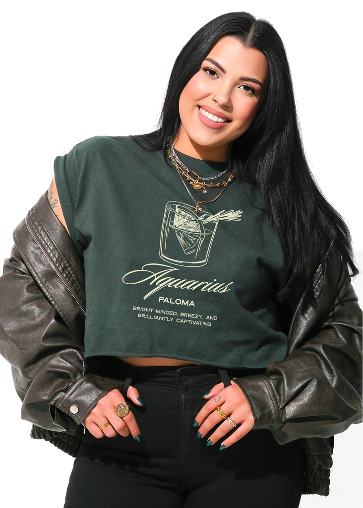 pebby forevee Side Slit Tee CROPPED AQUARIUS COCKTAIL GRPAHIC TEE