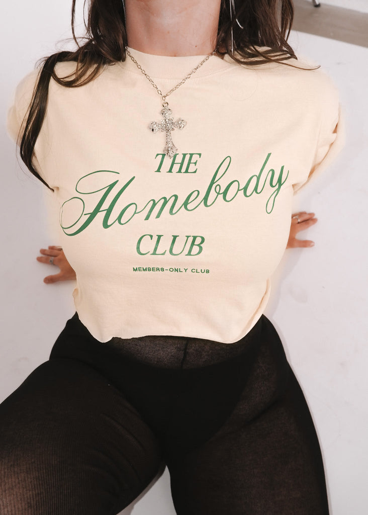 pebby forevee Side Slit Tee CROPPED HOMEBODY CLUB GRAPHIC TEE