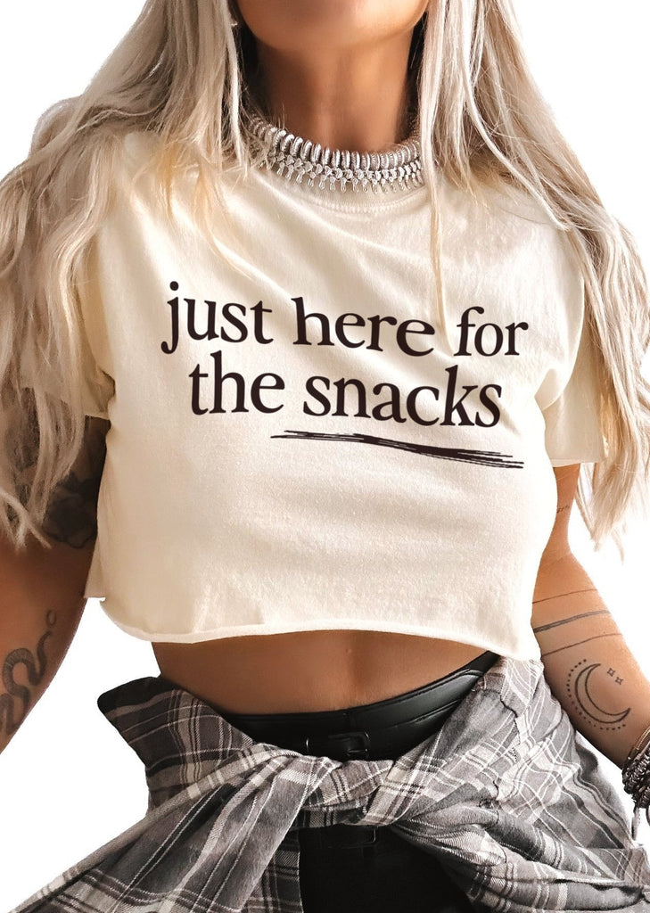 pebby forevee Side Slit Tee CROPPED JUST HERE FOR THE SNACKS GRAPHIC TEE