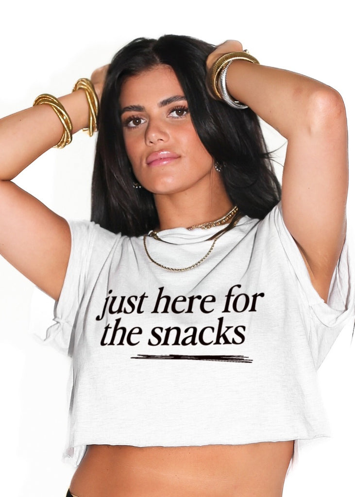 pebby forevee Side Slit Tee CROPPED JUST HERE FOR THE SNACKS GRAPHIC TEE