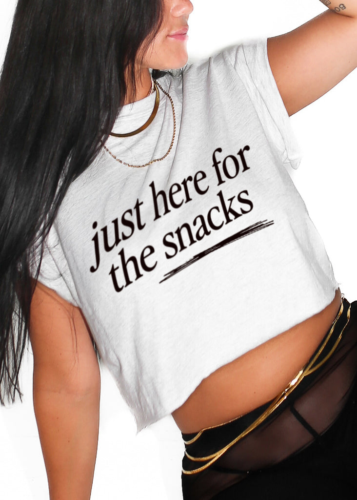 pebby forevee Side Slit Tee CROPPED JUST HERE FOR THE SNACKS GRAPHIC TEE