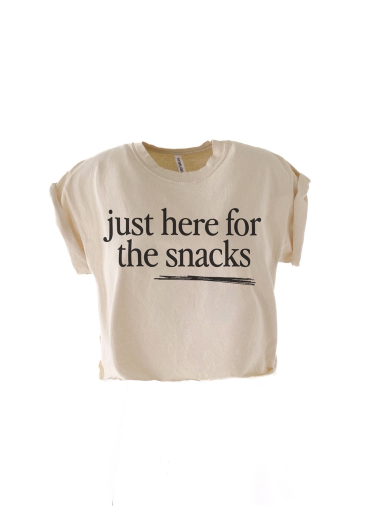 pebby forevee Side Slit Tee CROPPED JUST HERE FOR THE SNACKS GRAPHIC TEE