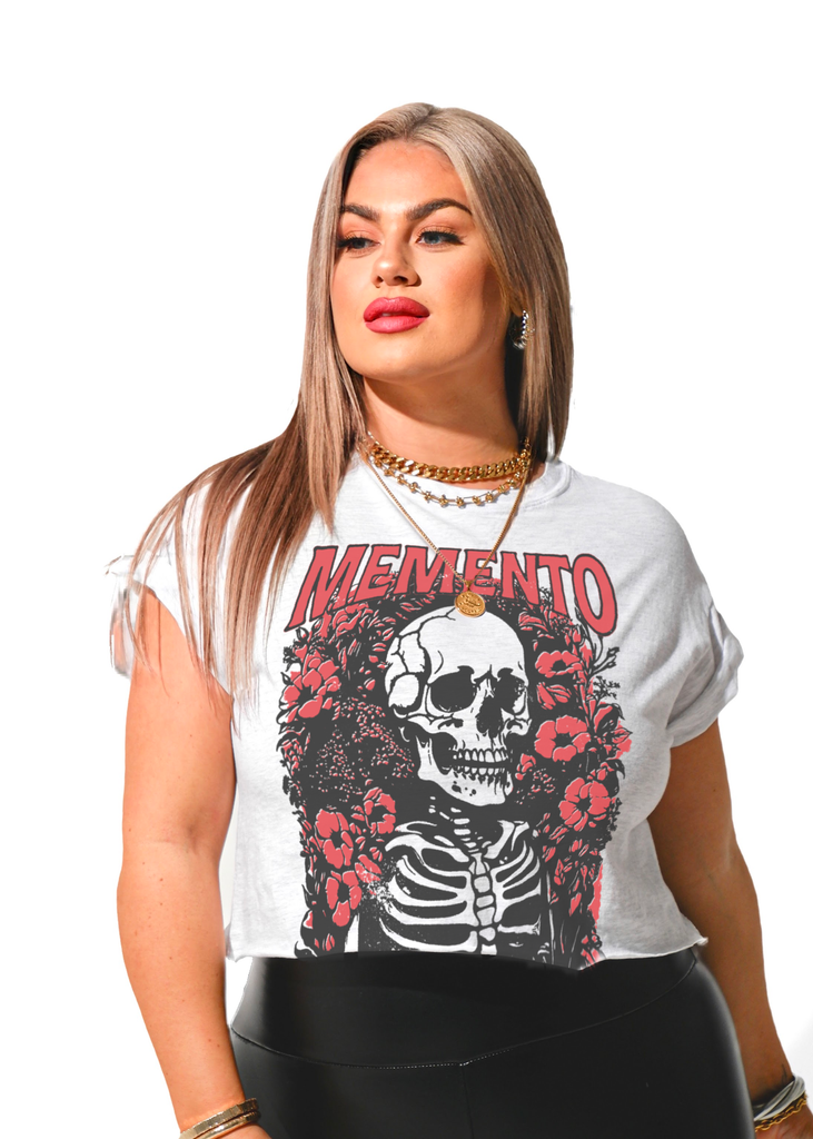 pebby forevee Side Slit Tee CROPPED MEMENTO MORI GRAPHIC TEE