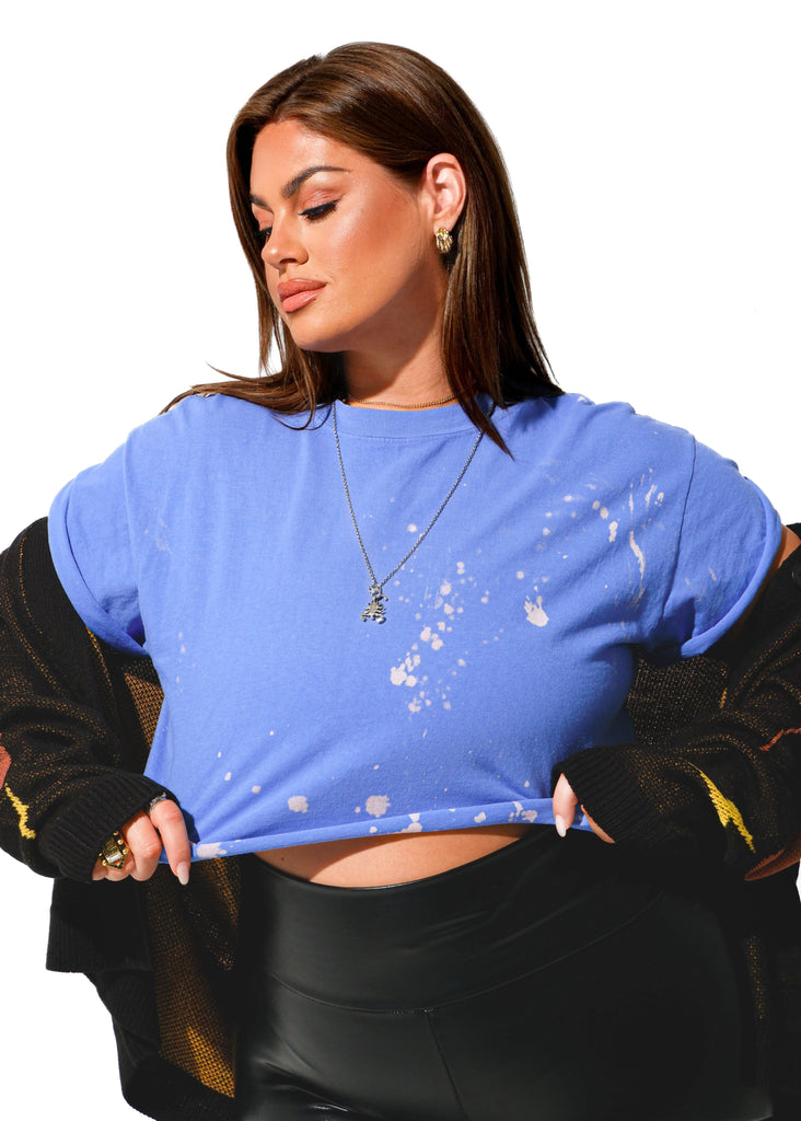 pebby forevee Side Slit Tee CROPPED PEBBY BASICS BLEACHED OUT COBALT TEE