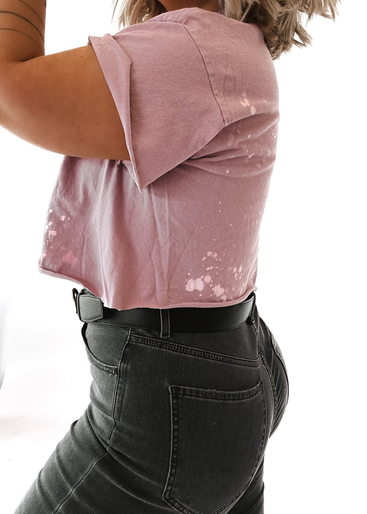 pebby forevee Side Slit Tee CROPPED PEBBY BASICS BLEACHED OUT LILAC TEE
