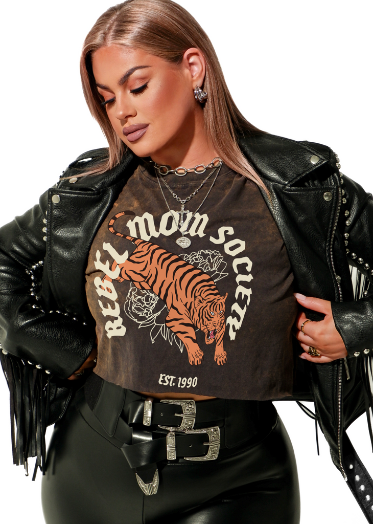 pebby forevee Side Slit Tee CROPPED REBEL MOM SOCIETY DESTRUCTED GRAPHIC TEE