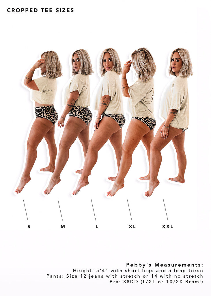 pebby forevee Side Slit Tee CROPPED TAILGATE SPORTS CLUB (RED) GRAPHIC TEE