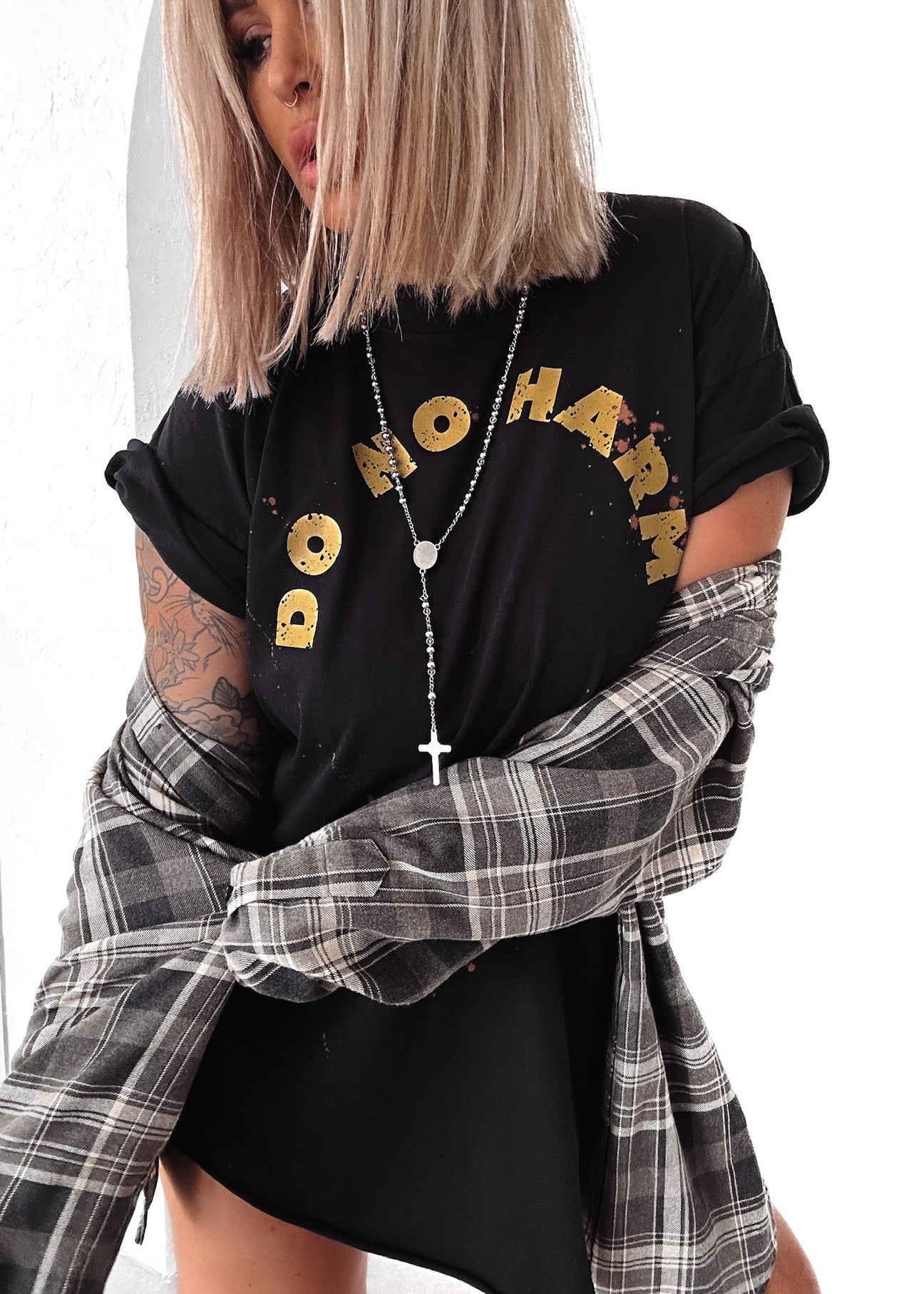 pebby forevee Side Slit Tee DO NO HARM BLEACHED OUT SIDE SLIT TEE
