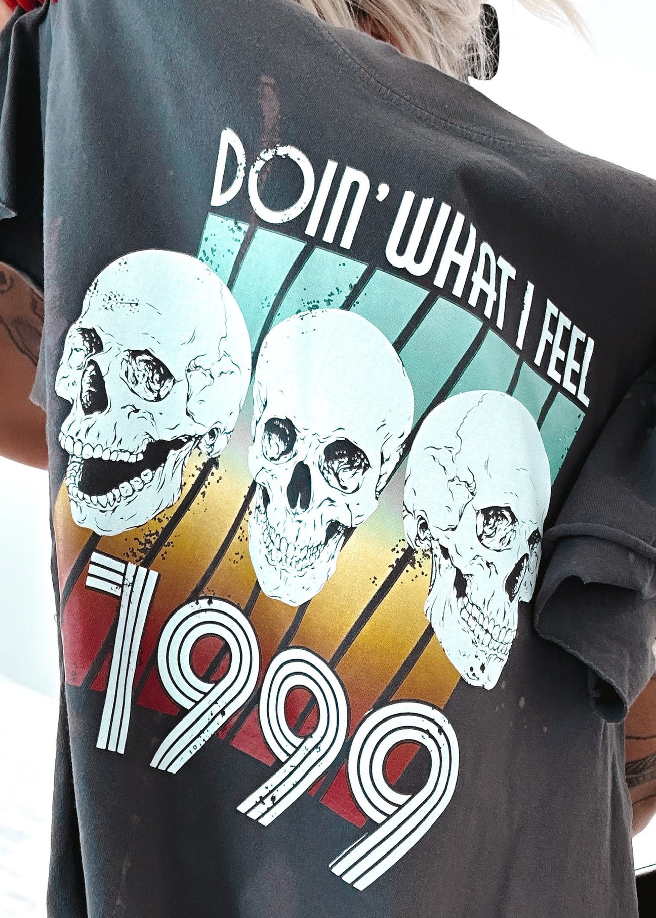 pebby forevee Side Slit Tee DOIN' WHAT I FEEL 1999 BLEACHED OUT SIDE SLIT TEE
