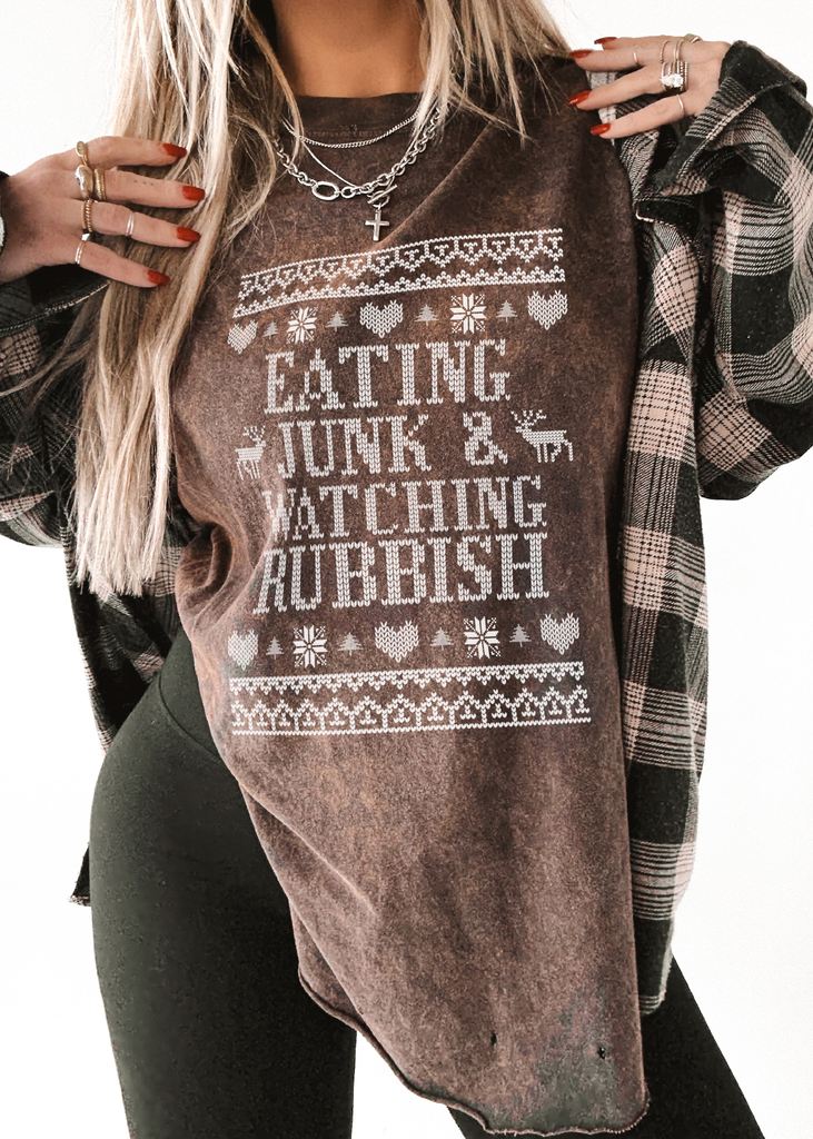 pebby forevee Side Slit Tee EATING JUNK & WATCHING RUBBISH