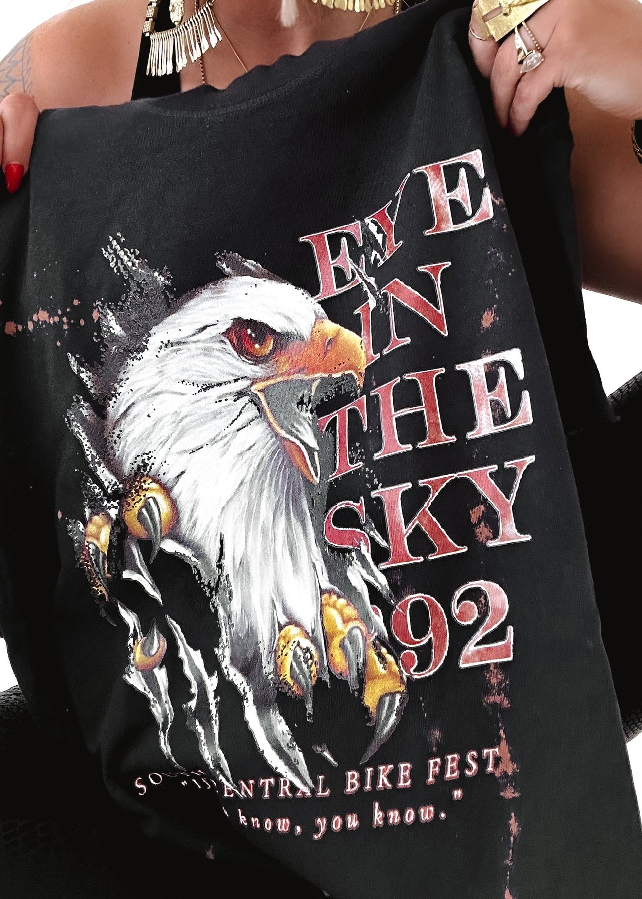 pebby forevee Side Slit Tee EYE IN THE SKY BLEACHED OUT SIDE SLIT TEE