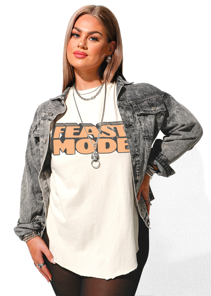 pebby forevee Side Slit Tee FEAST MODE SIDE SLIT TEE