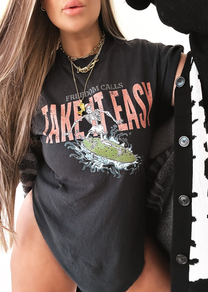 pebby forevee Side Slit Tee FREEDOM CALLS SIDE SLIT TEE