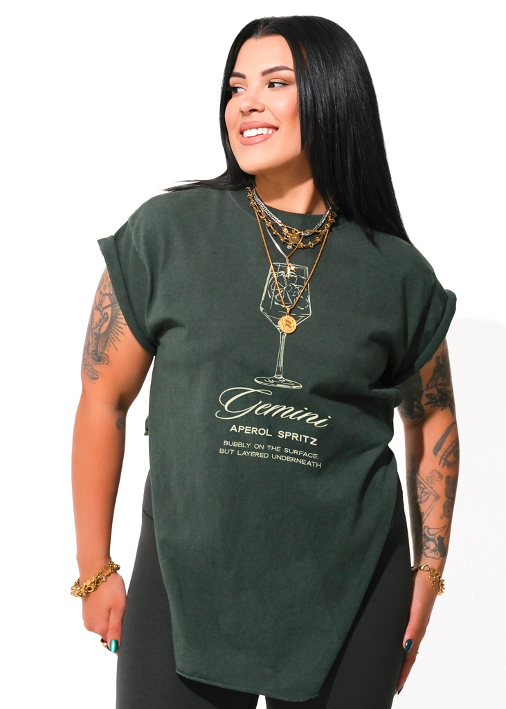 pebby forevee Side Slit Tee GEMINI COCKTAIL SIDE SLIT TEE