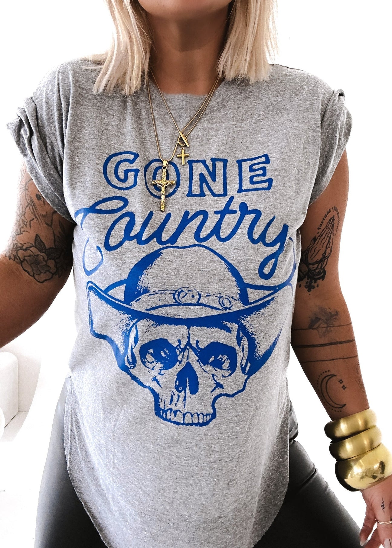pebby forevee Side Slit Tee GONE COUNTRY SIDE SLIT TEE