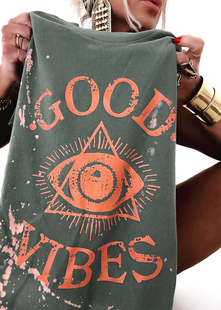 pebby forevee Side Slit Tee GOOD VIBES (PEACH) BLEACHED OUT SIDE SLIT TEE