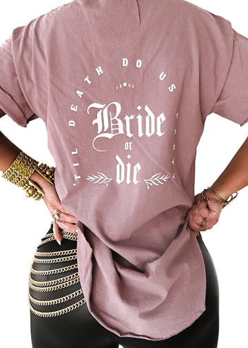 pebby forevee Side Slit Tee GOTHIC BRIDE OR DIE SIDE SLIT TEE